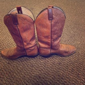 Men’s Dan post Marboro boots size 8